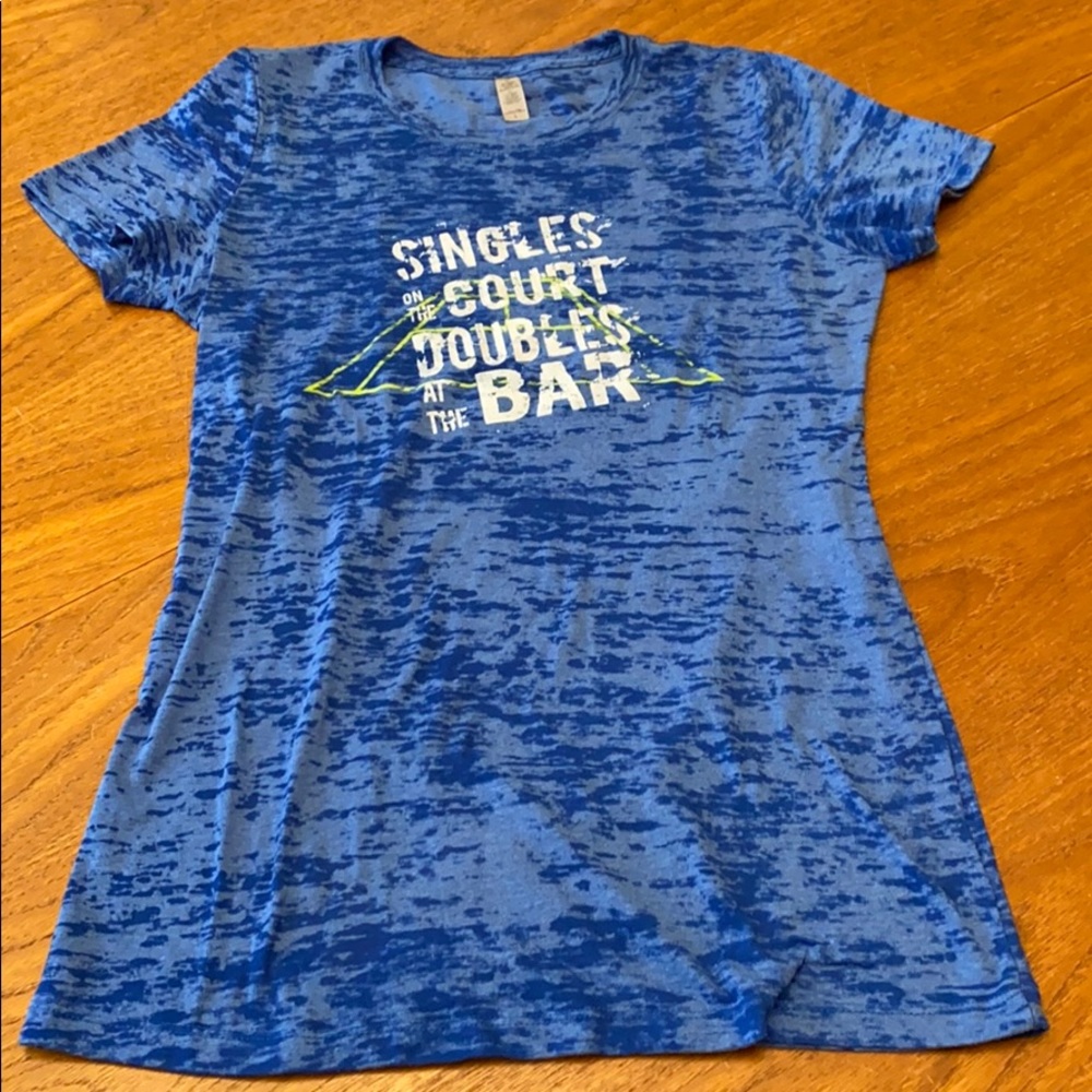NWOT Tennis graphic shirt